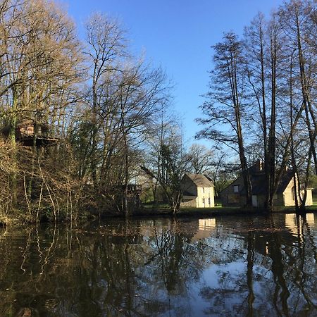 La Baconniere Domaine Des Vaulx - Locations De Cabanes Insolites المظهر الخارجي الصورة