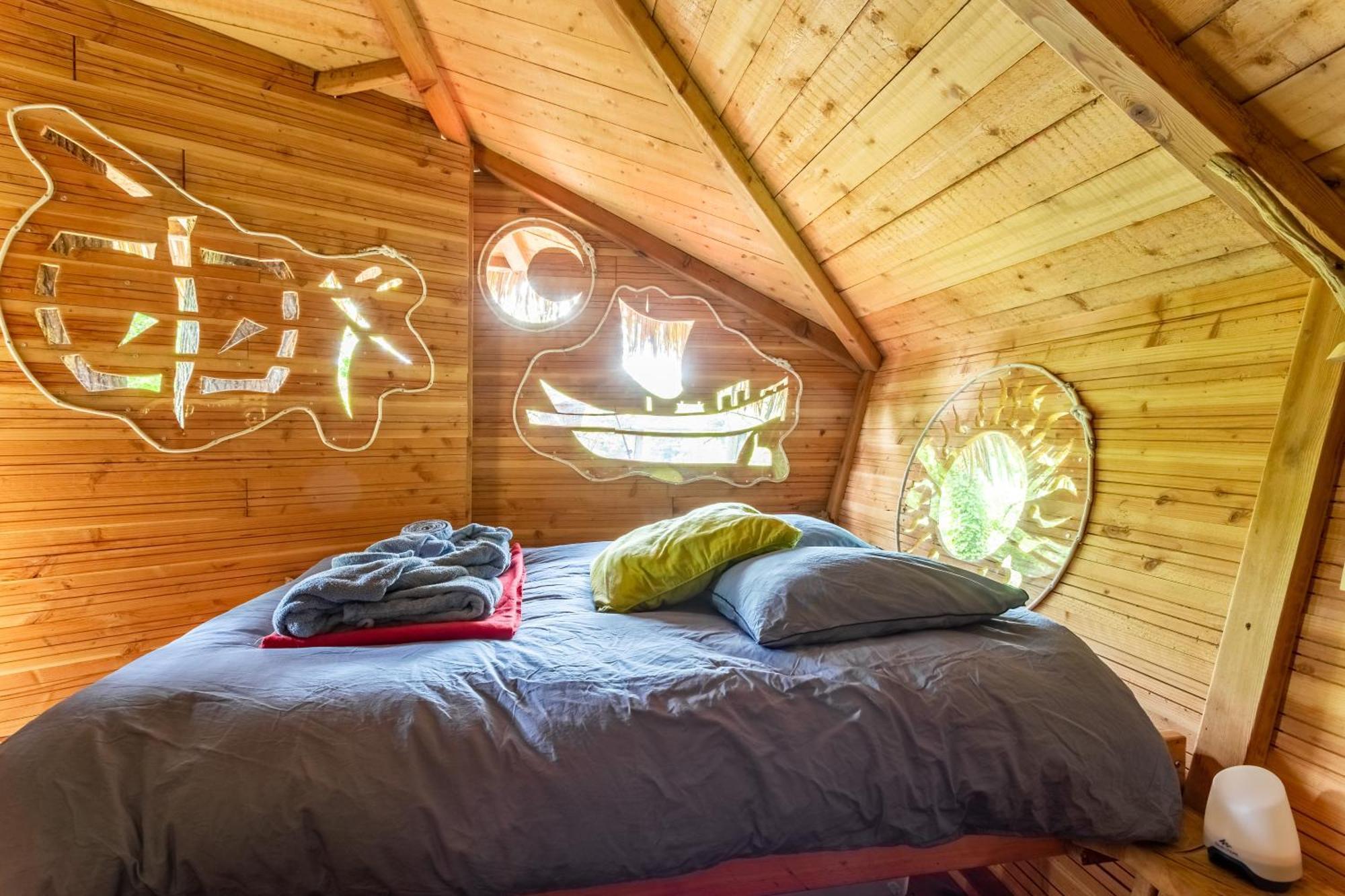 La Baconniere Domaine Des Vaulx - Locations De Cabanes Insolites المظهر الخارجي الصورة
