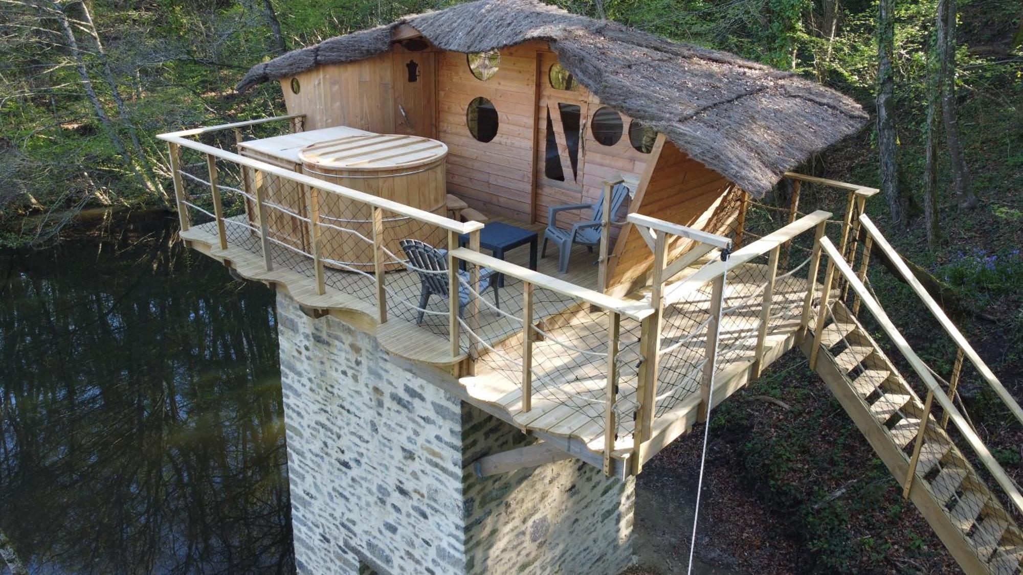 La Baconniere Domaine Des Vaulx - Locations De Cabanes Insolites المظهر الخارجي الصورة