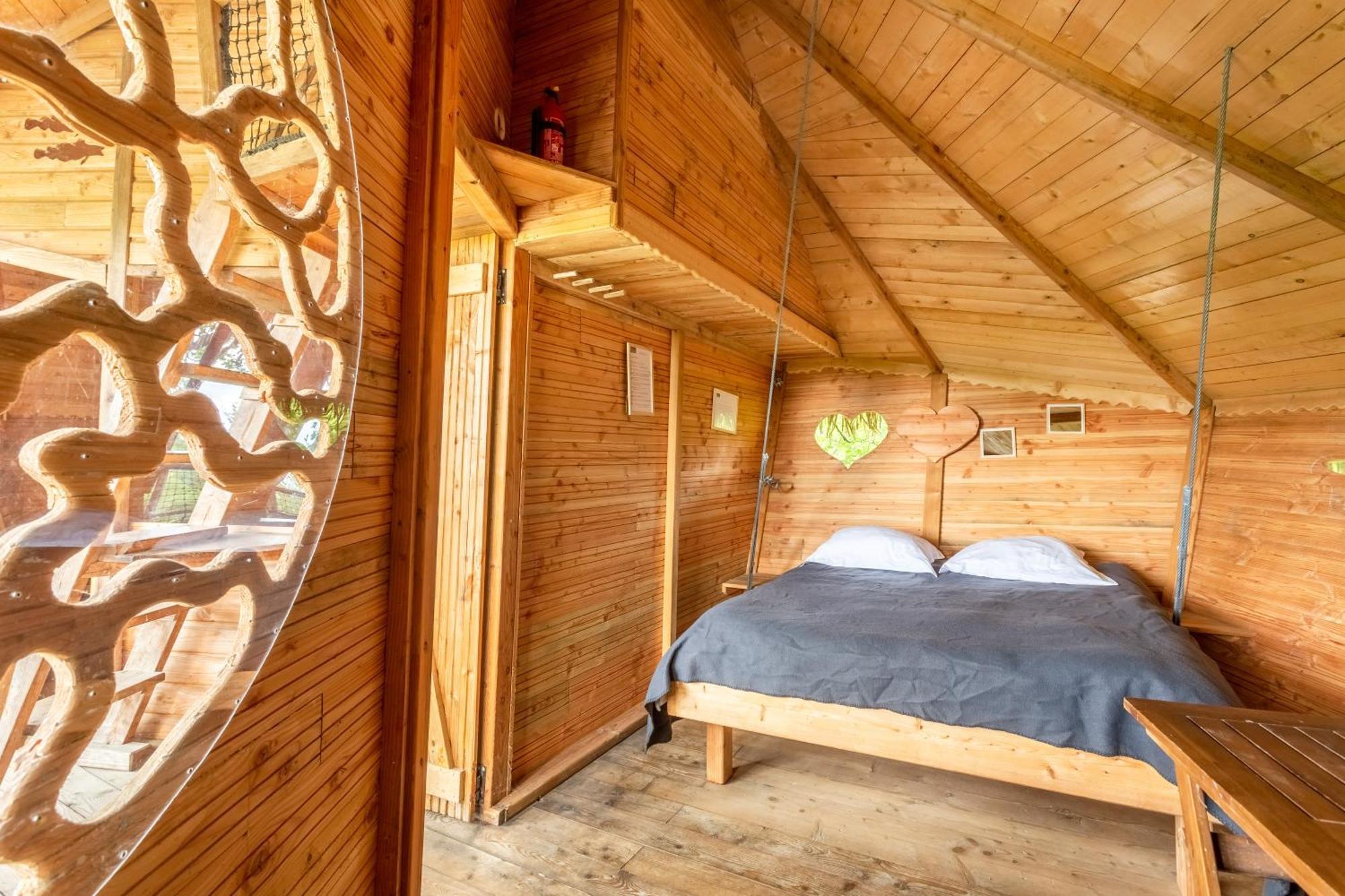 La Baconniere Domaine Des Vaulx - Locations De Cabanes Insolites المظهر الخارجي الصورة